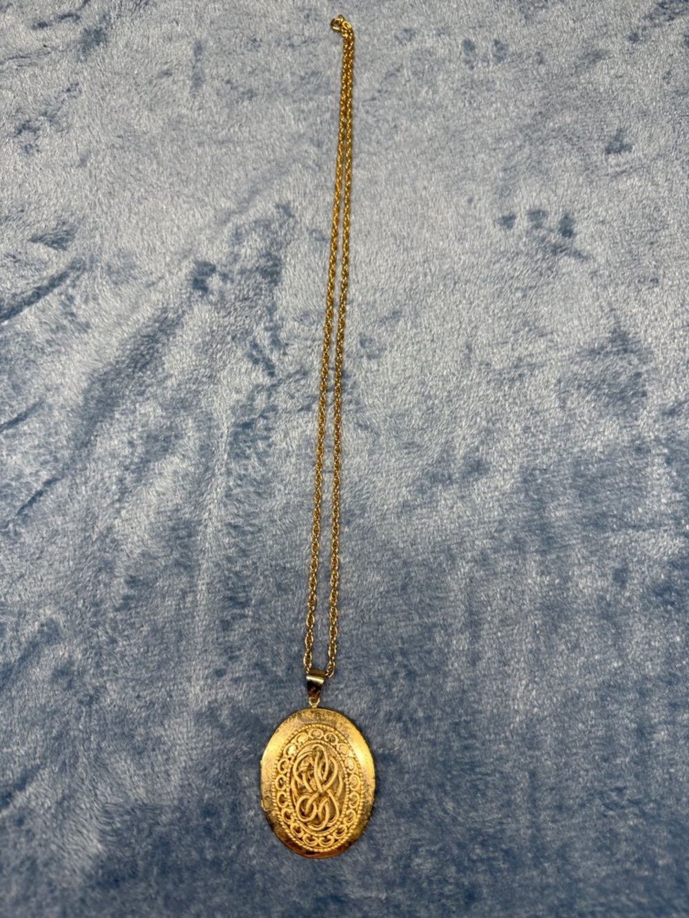 Vintage 1950’s Gold Oval Filigree Monogram Locket Necklace